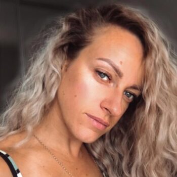 Юлия @yuliyaazarenkova Юля