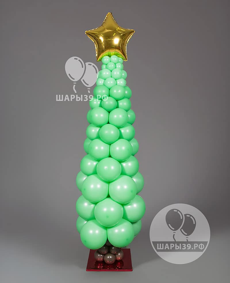 Новогодняя зеленая елочка из воздушных шаров с золотой звездой. Шары39, Калининград
